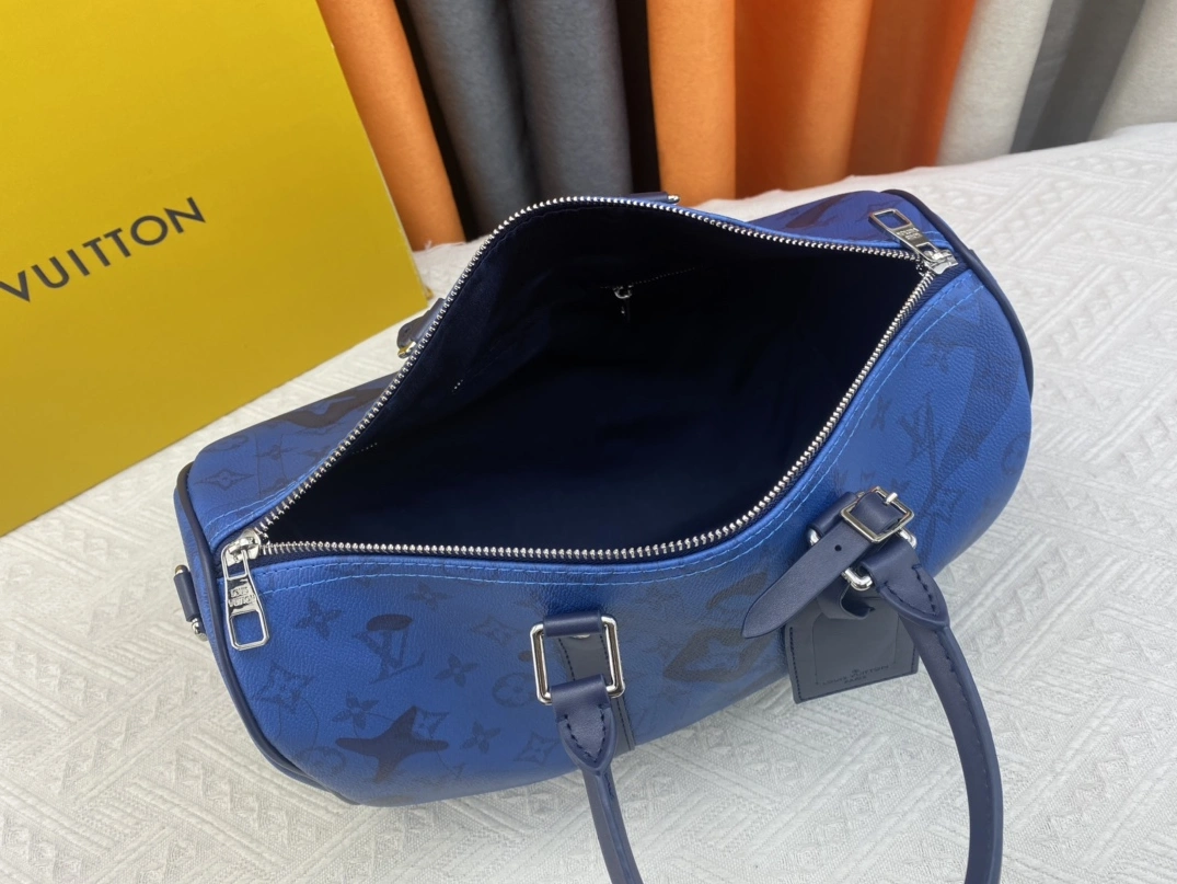 Louis Vuitton Travel Bags For Unisex Stylish 4431 - Image 7