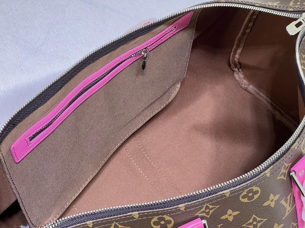 Louis Vuitton Travel Bags Sleek 6007 - Image 8