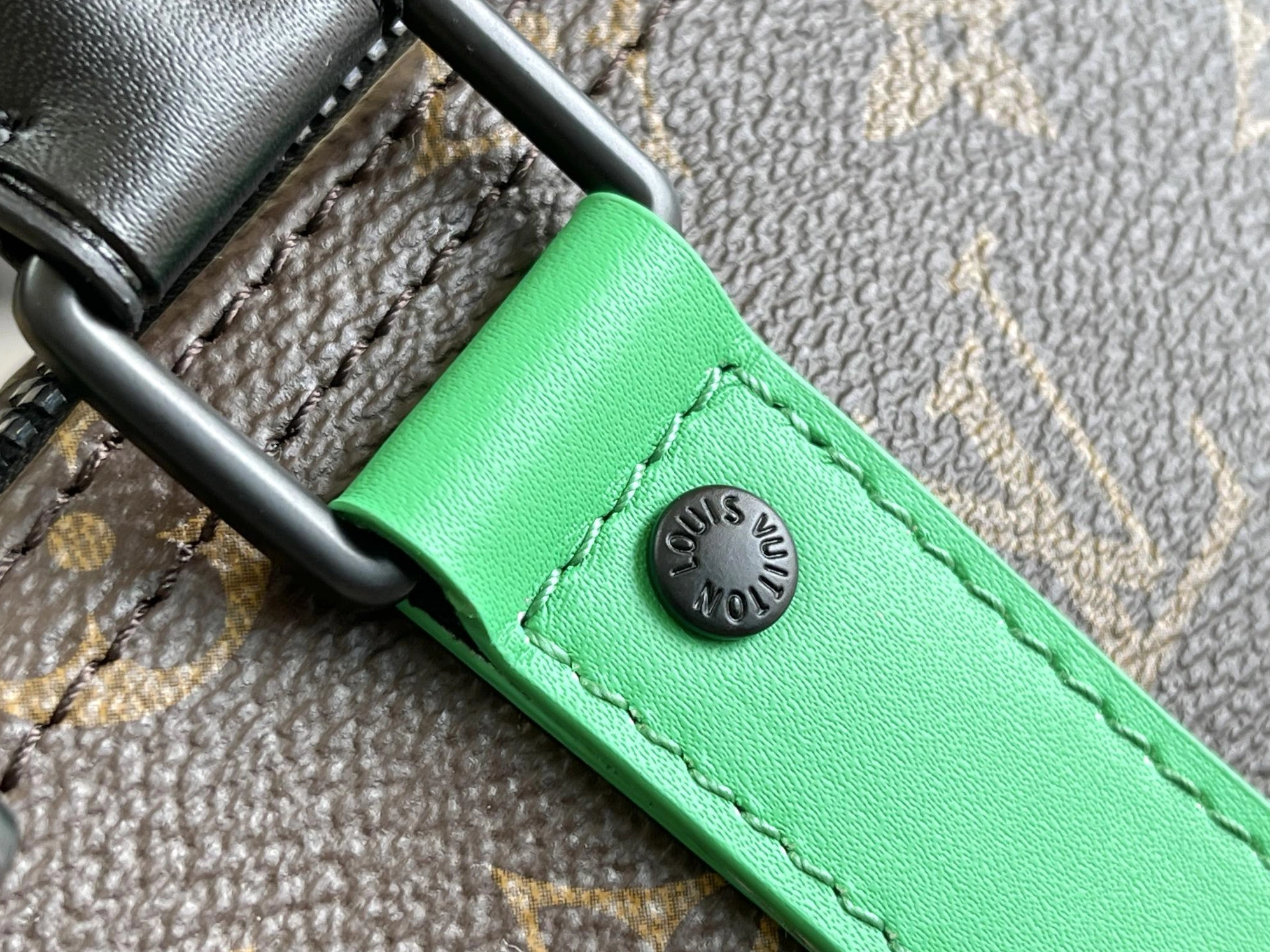 Louis Vuitton Travel Bags Unique 6053 - Image 4