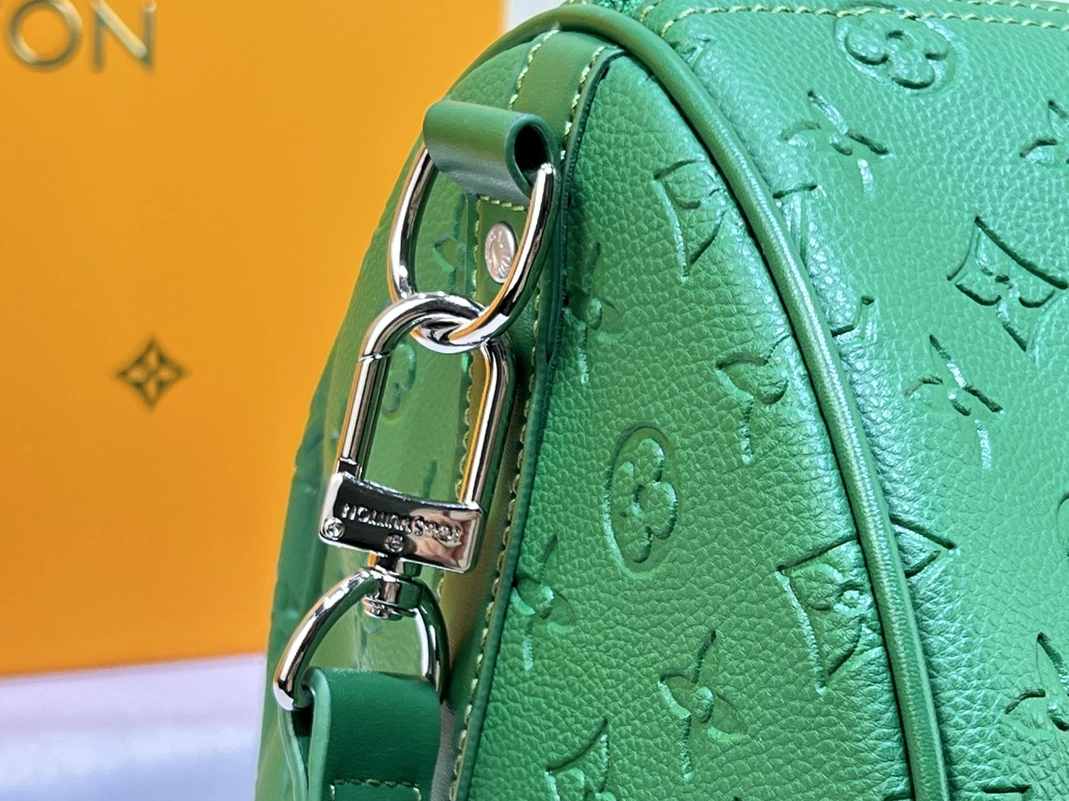 Louis Vuitton Travel Bags UrbanStyle 5334 - Image 5