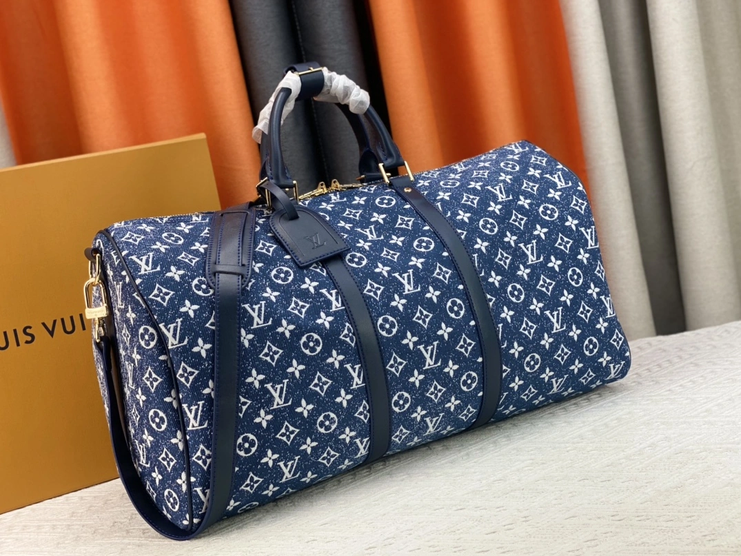 Louis Vuitton Travel Bags WellDesigned 153