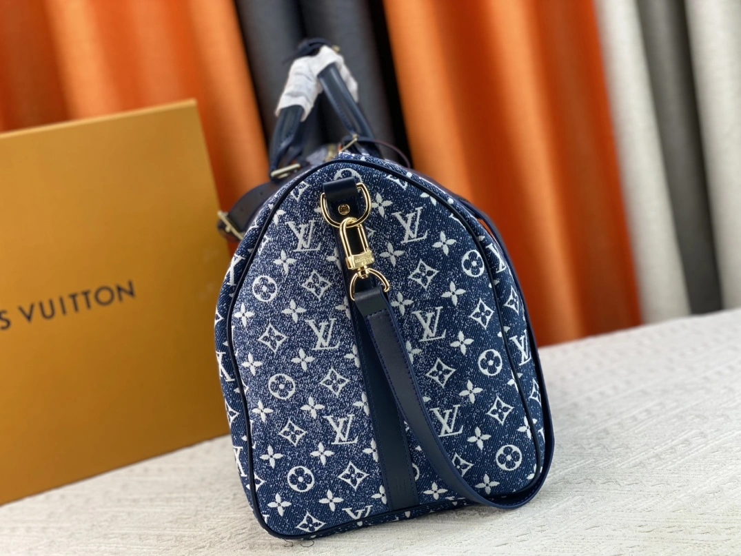 Louis Vuitton Travel Bags WellDesigned 153 - Image 3