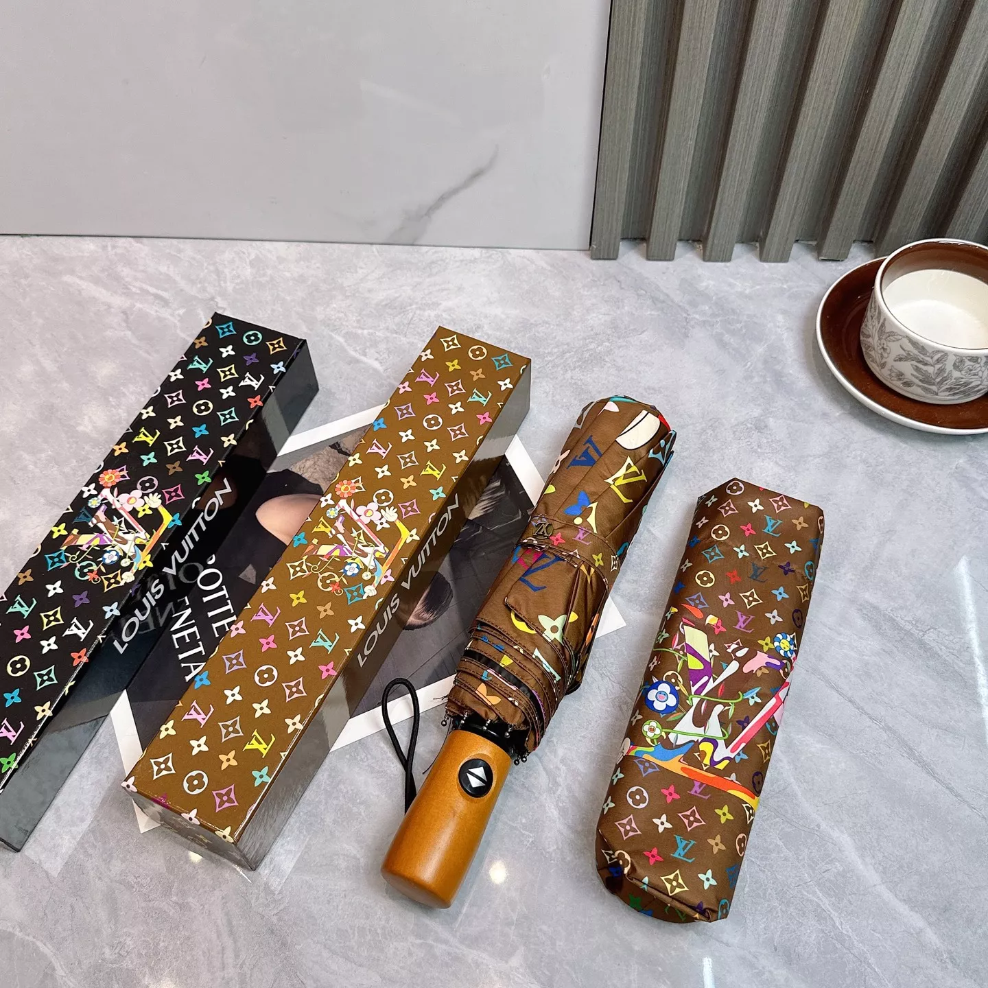 Louis Vuitton Umbrellas Classic 942 - Image 7