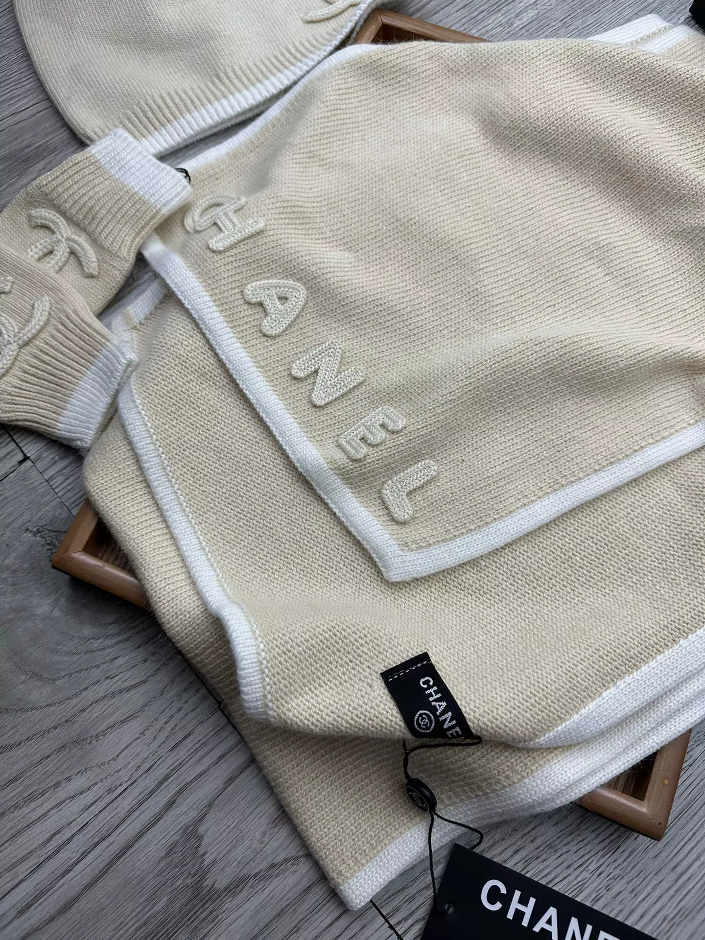 Minimalist 1707 Chanel Hat and Scarf and Glove Set - Image 3