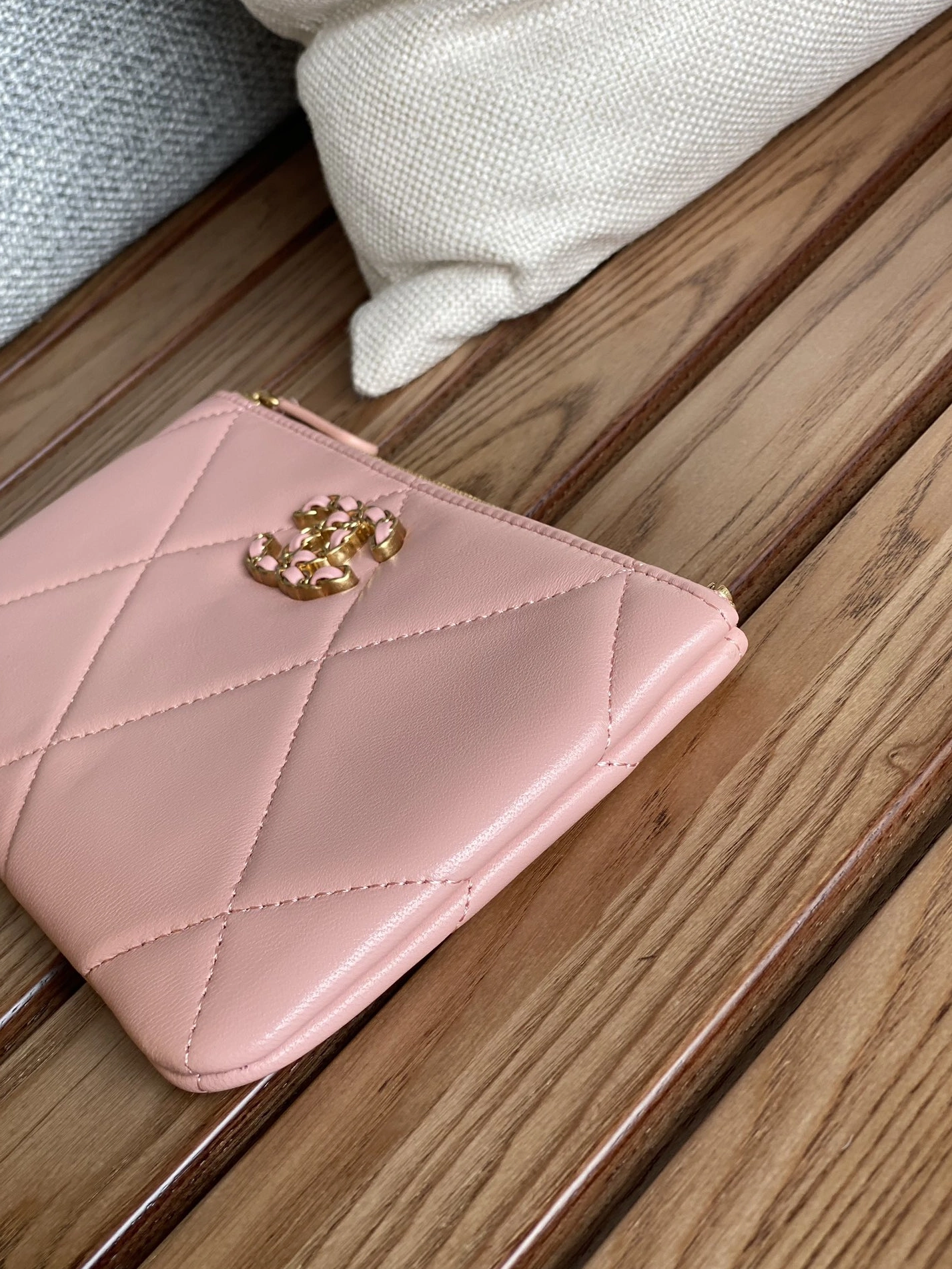 Minimalist 5864 Chanel AAA Quality Wallets - Image 3