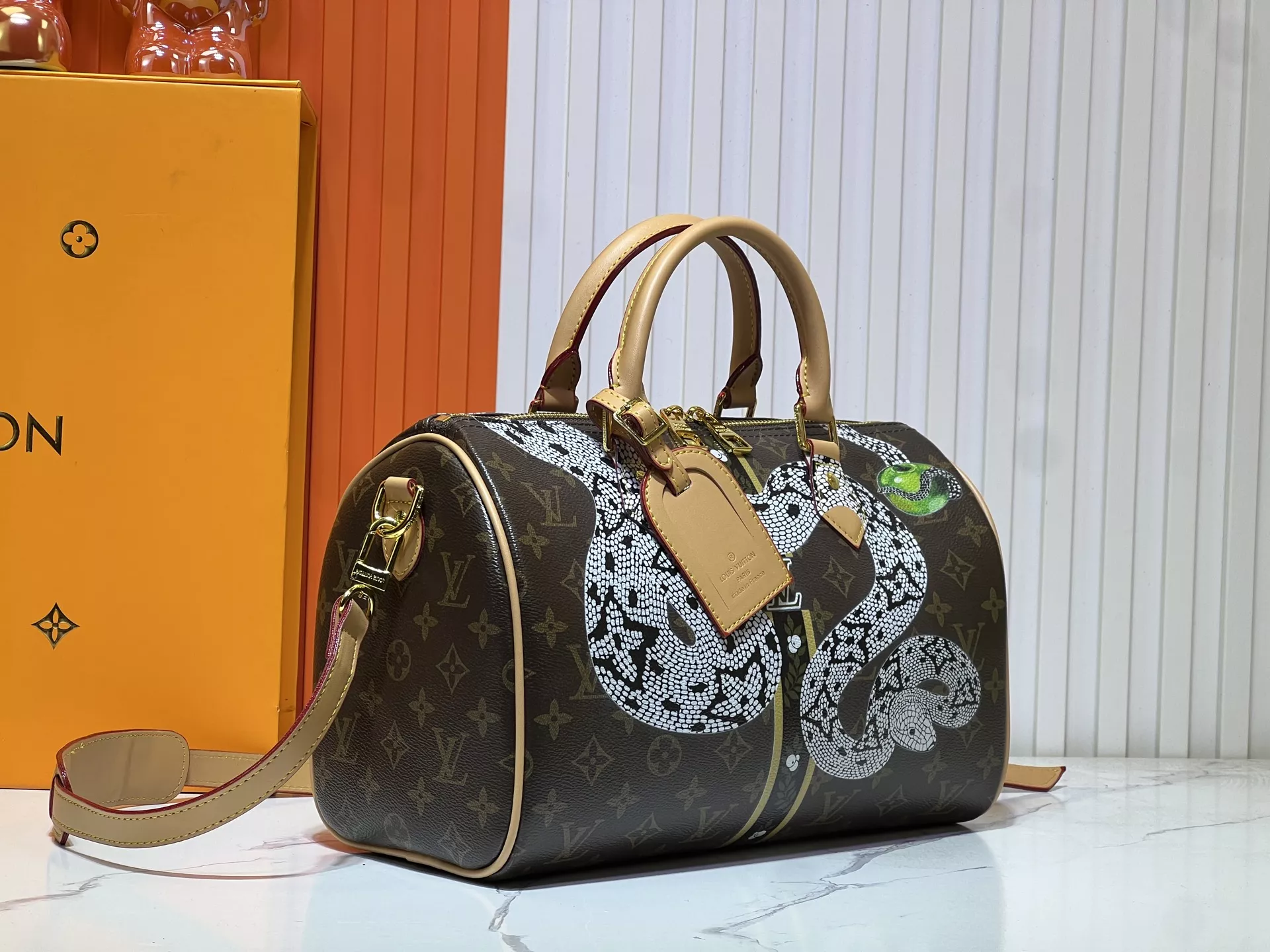 Minimalist 7720 Louis Vuitton AAA Quality Handbags For Women