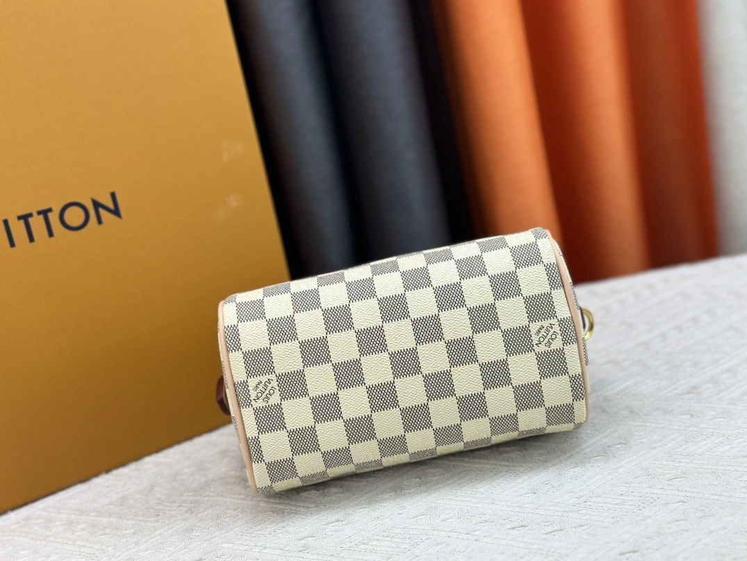 ModernLook 6456 Louis Vuitton AAA Quality Handbags For Women - Image 3