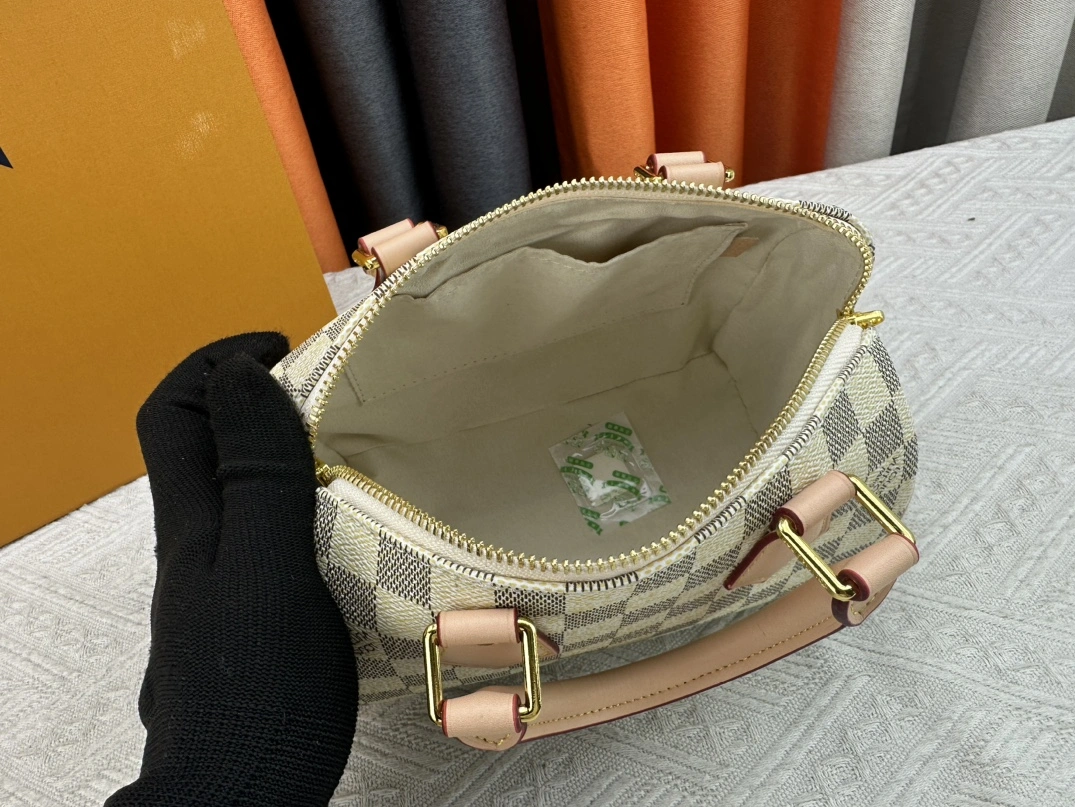 ModernLook 6456 Louis Vuitton AAA Quality Handbags For Women - Image 8