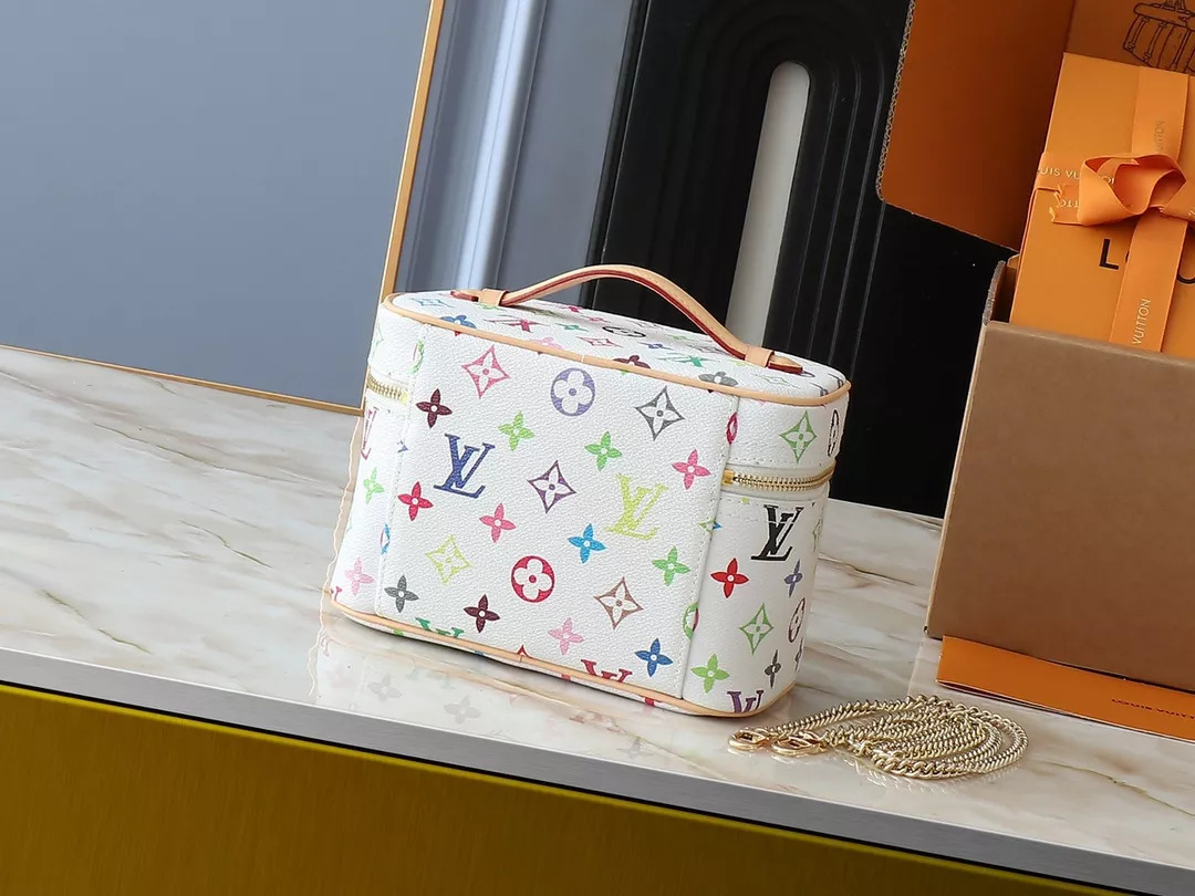 NewStyle 4031 Louis Vuitton AAA Quality Handbags For Women - Image 3