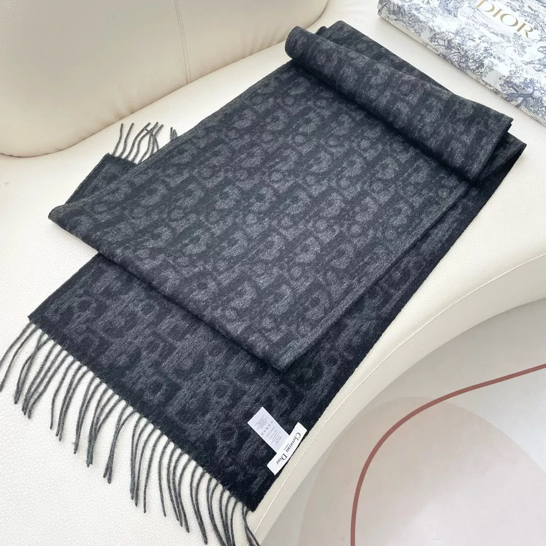 Popular 7088 Christian Dior Scarf For Women - Image 4