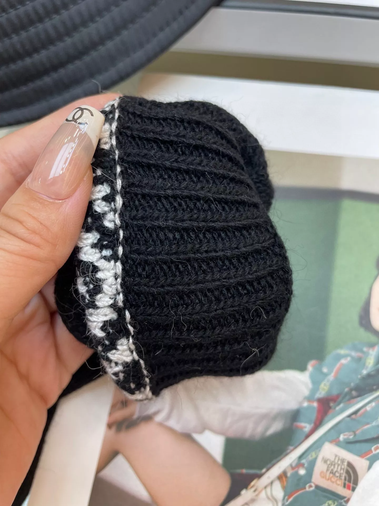 Popular 9813 Chanel Gloves - Image 3