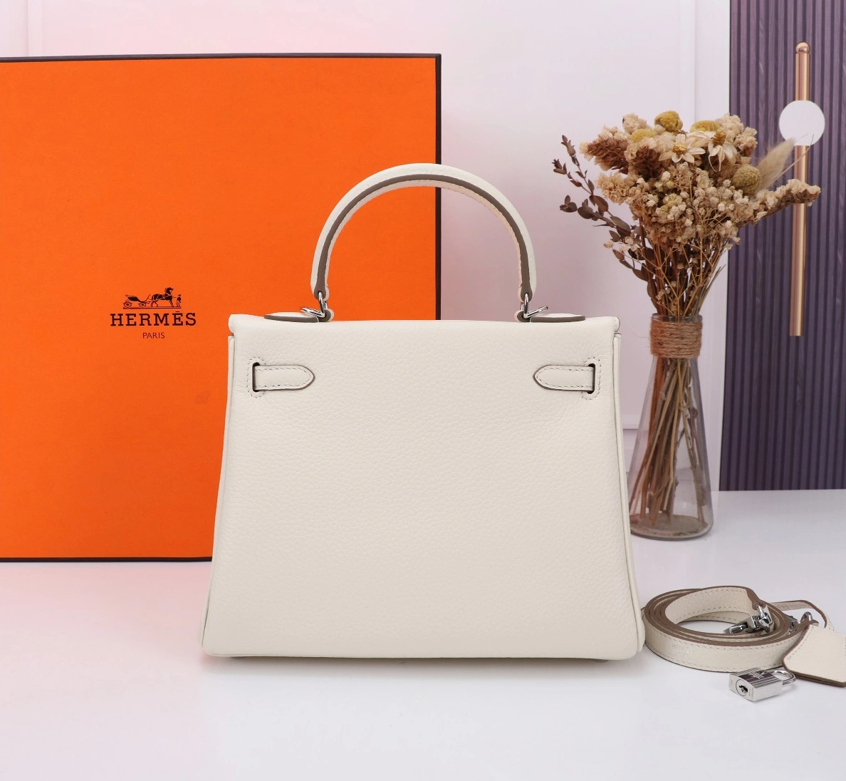Popular 9820 Hermes AAA Quality Handbags For Women - Image 3