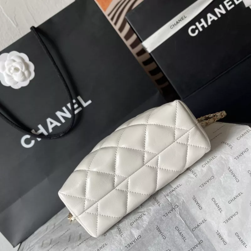 Practical 2116 Chanel AAA Quality Messenger Bags For Women - Image 5