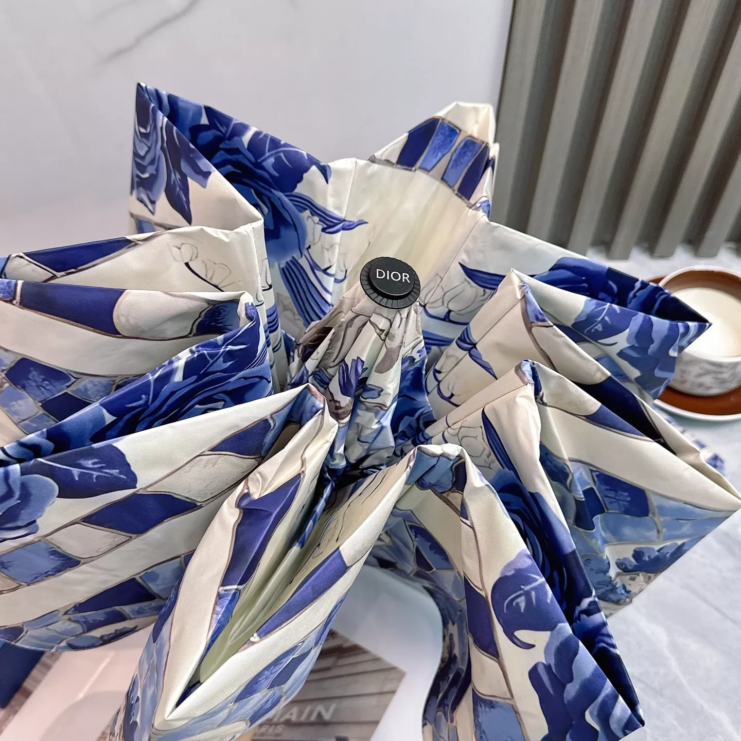 Practical 9187 Christian Dior Umbrellas - Image 4