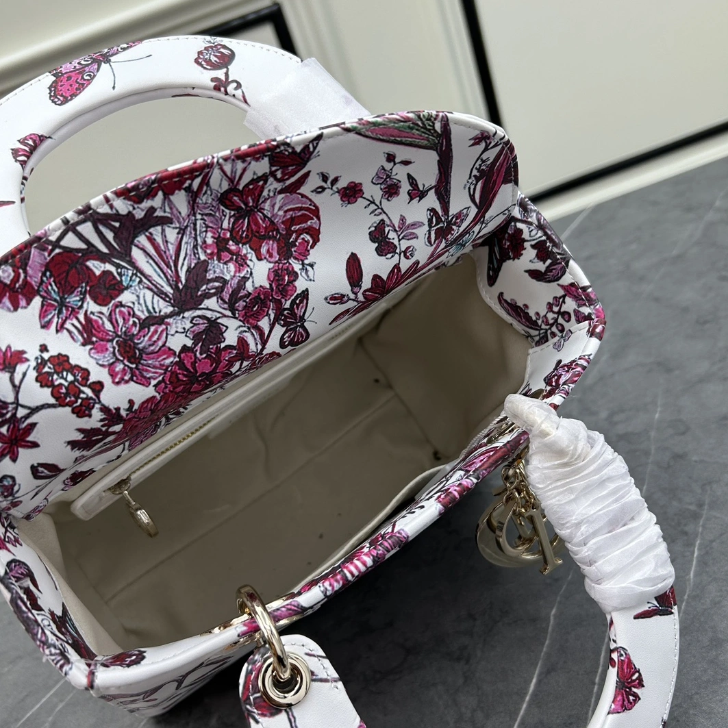 Practical 9844 Christian Dior AAA Quality Handbags For Women - Image 7