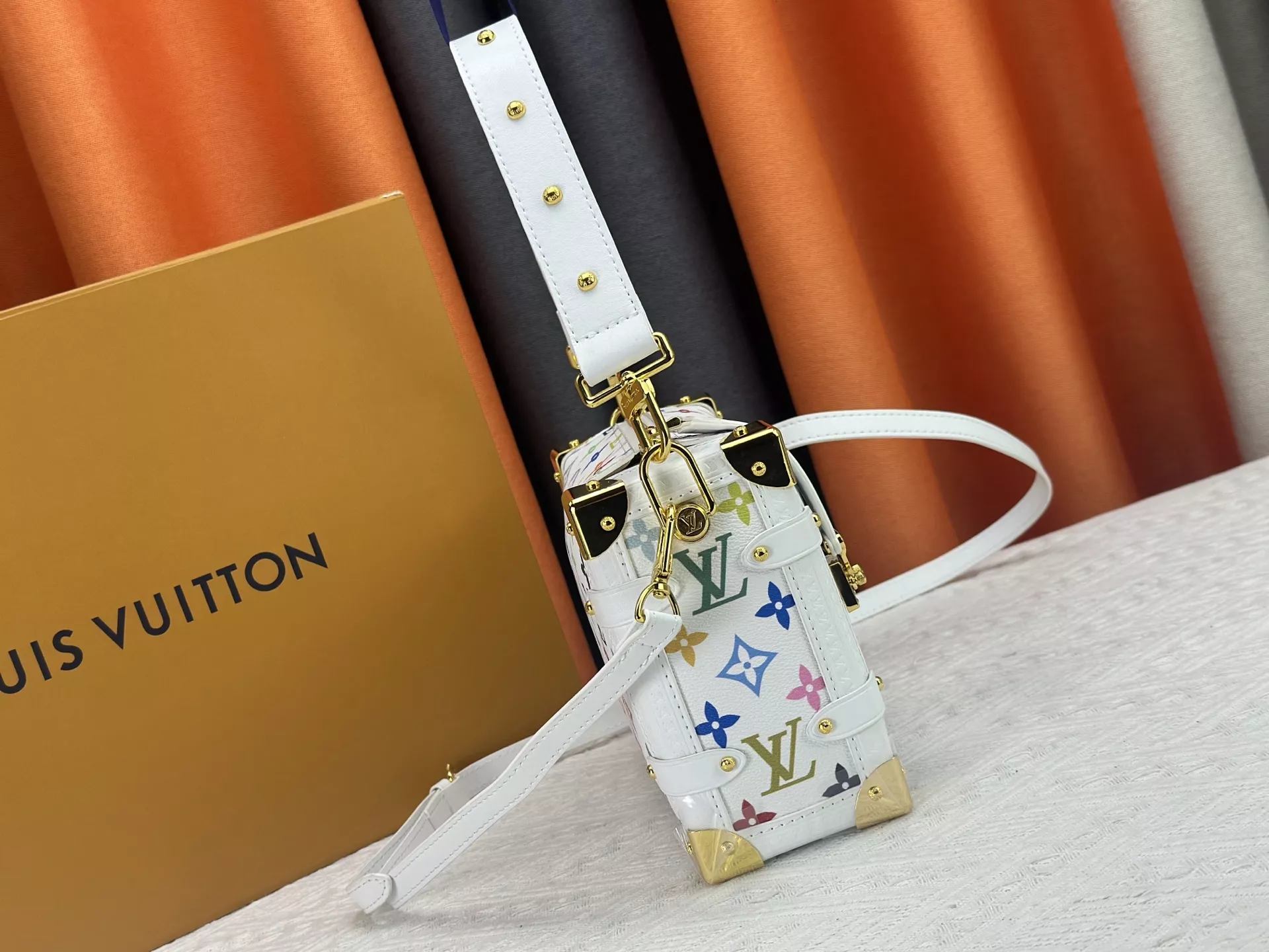 Practical 9919 Louis Vuitton AAA Quality Messenger Bags For Women - Image 3