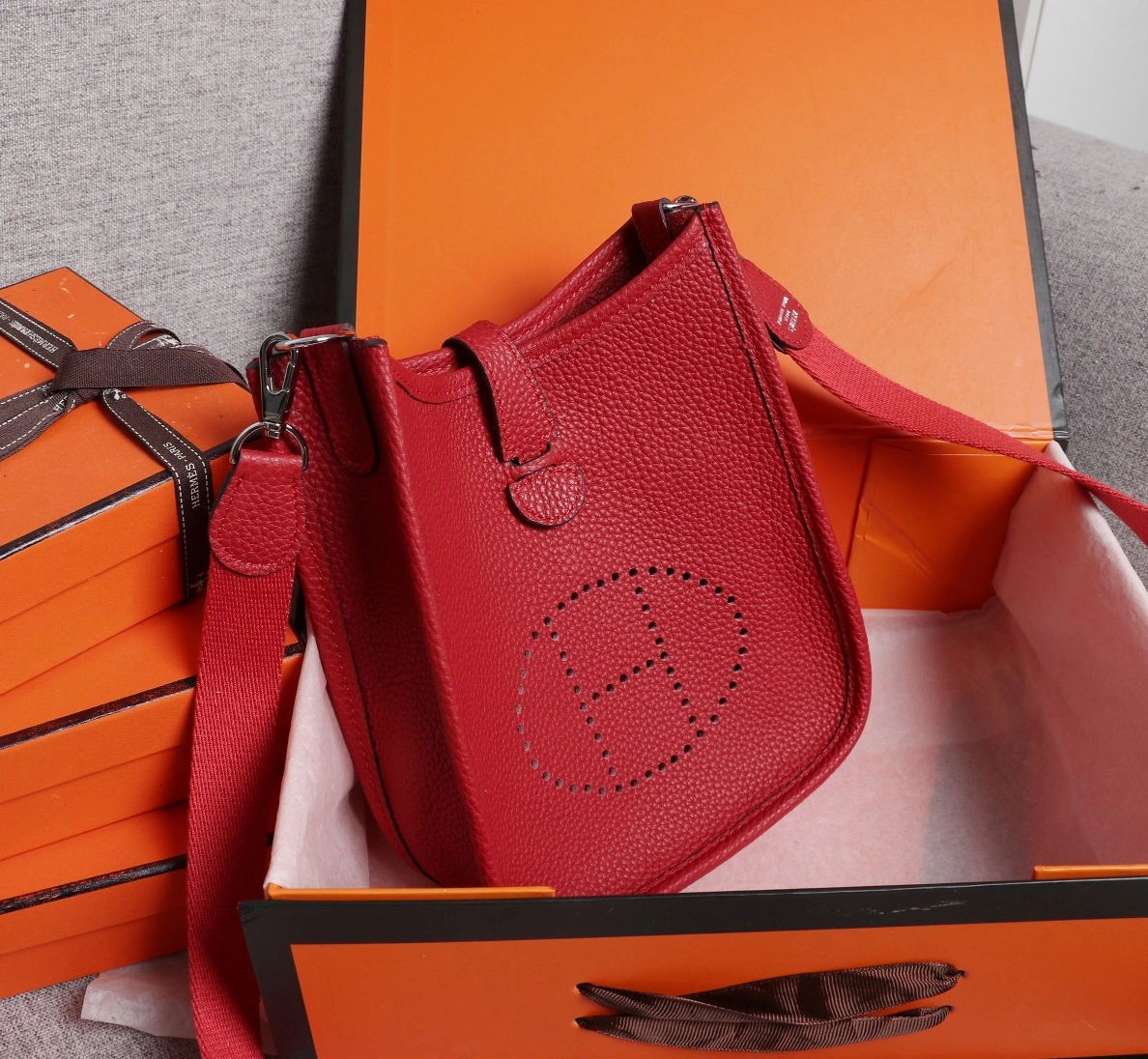 Refined 1342 Hermes AAA Quality Messenger Bags For Women - Image 6