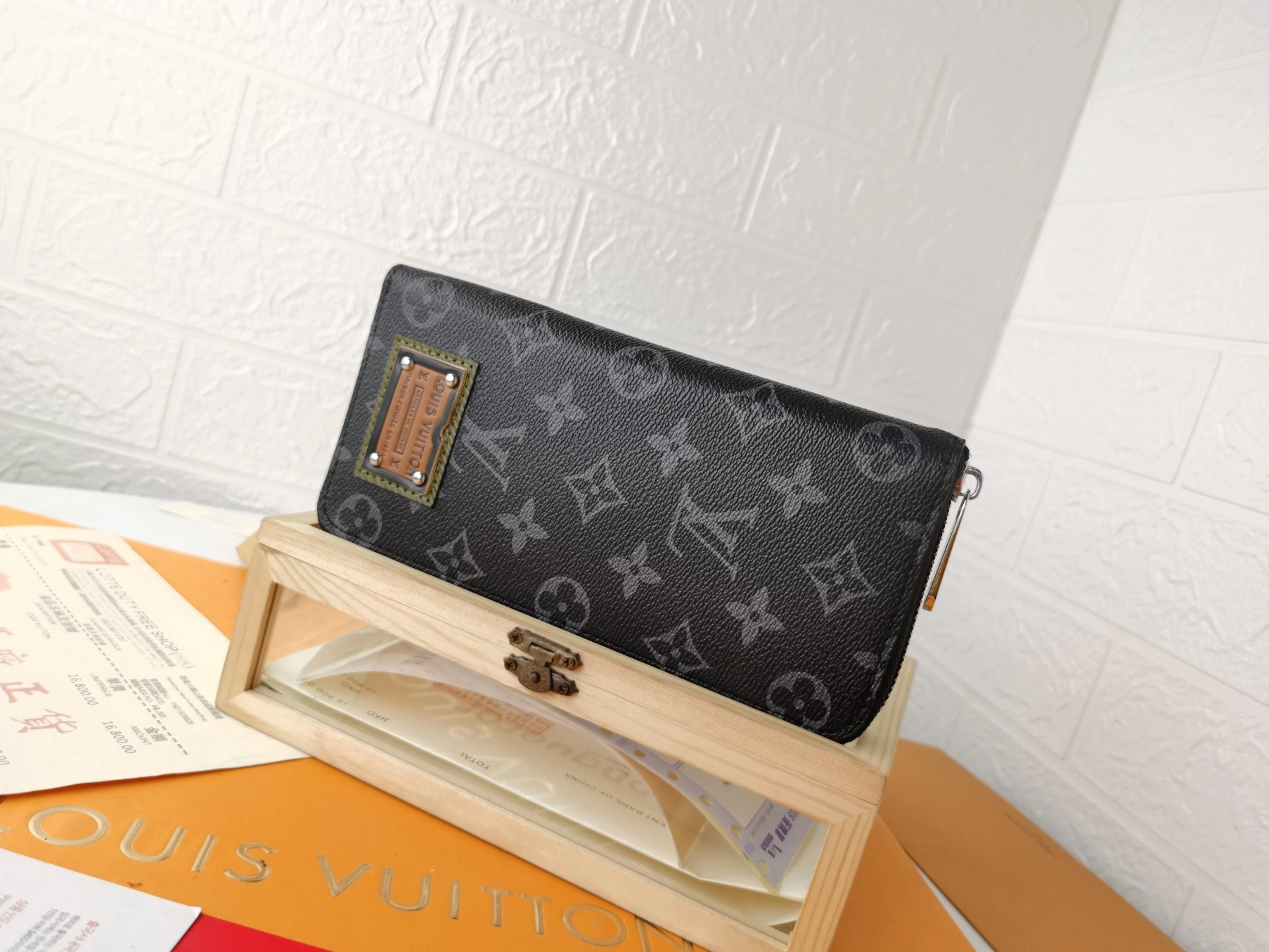 Reliable 1525 Louis Vuitton LV Card Case For Unisex - Image 3