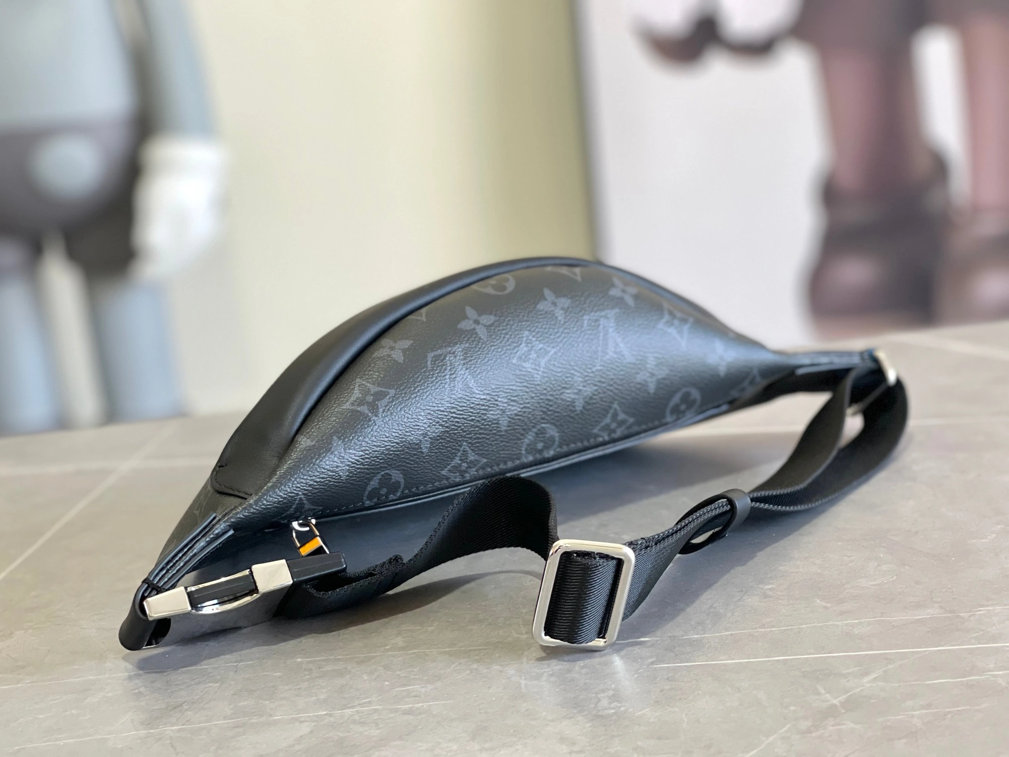 Reliable 1619 Louis Vuitton LV AAA Quality Belt Bags - Image 3