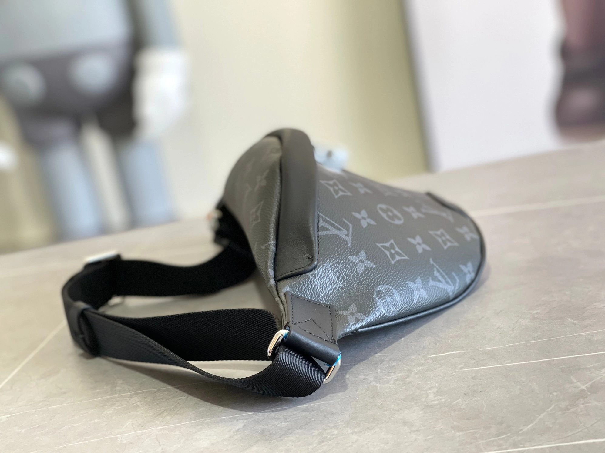 Reliable 1619 Louis Vuitton LV AAA Quality Belt Bags - Image 4