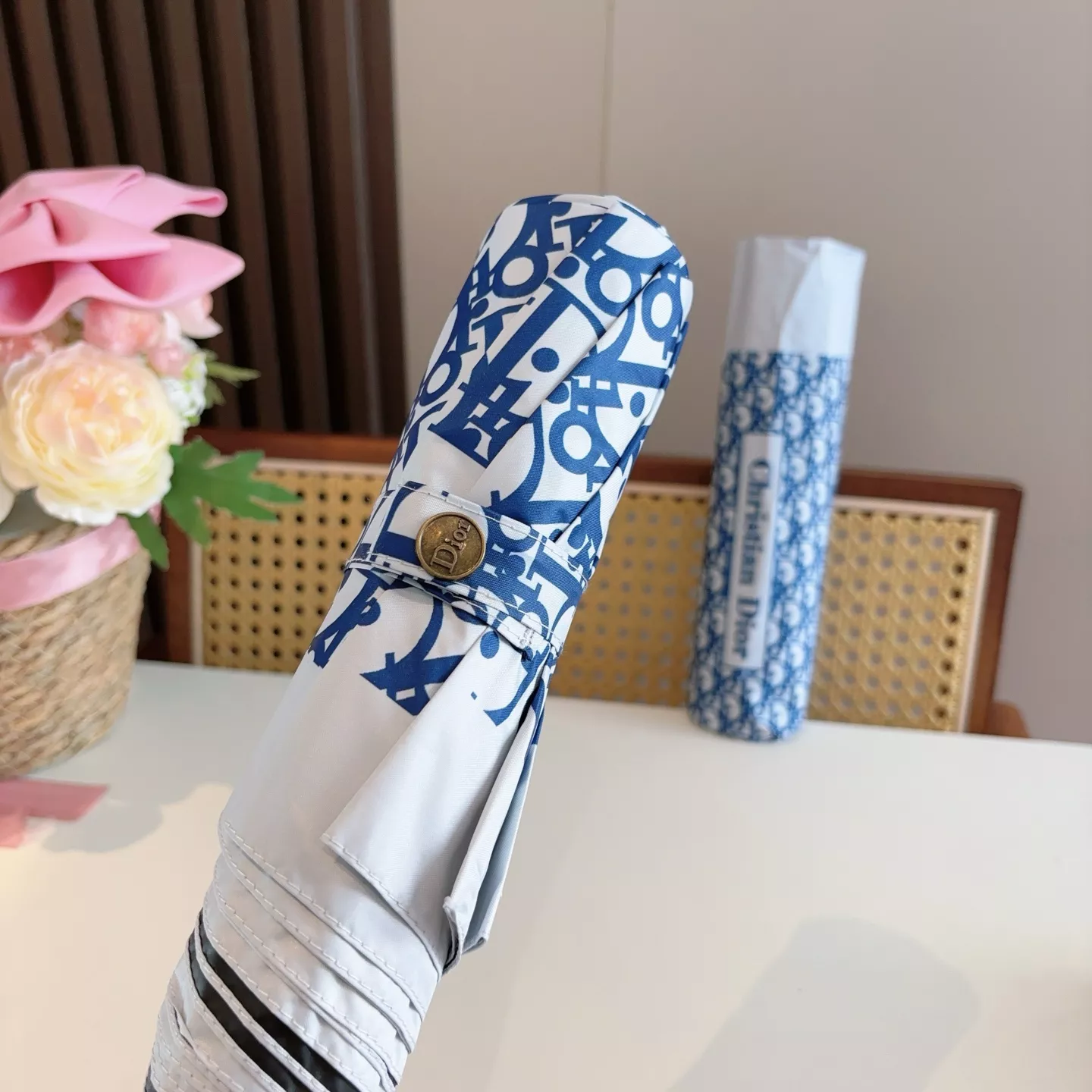 Reliable 2837 Christian Dior Umbrellas - Image 5