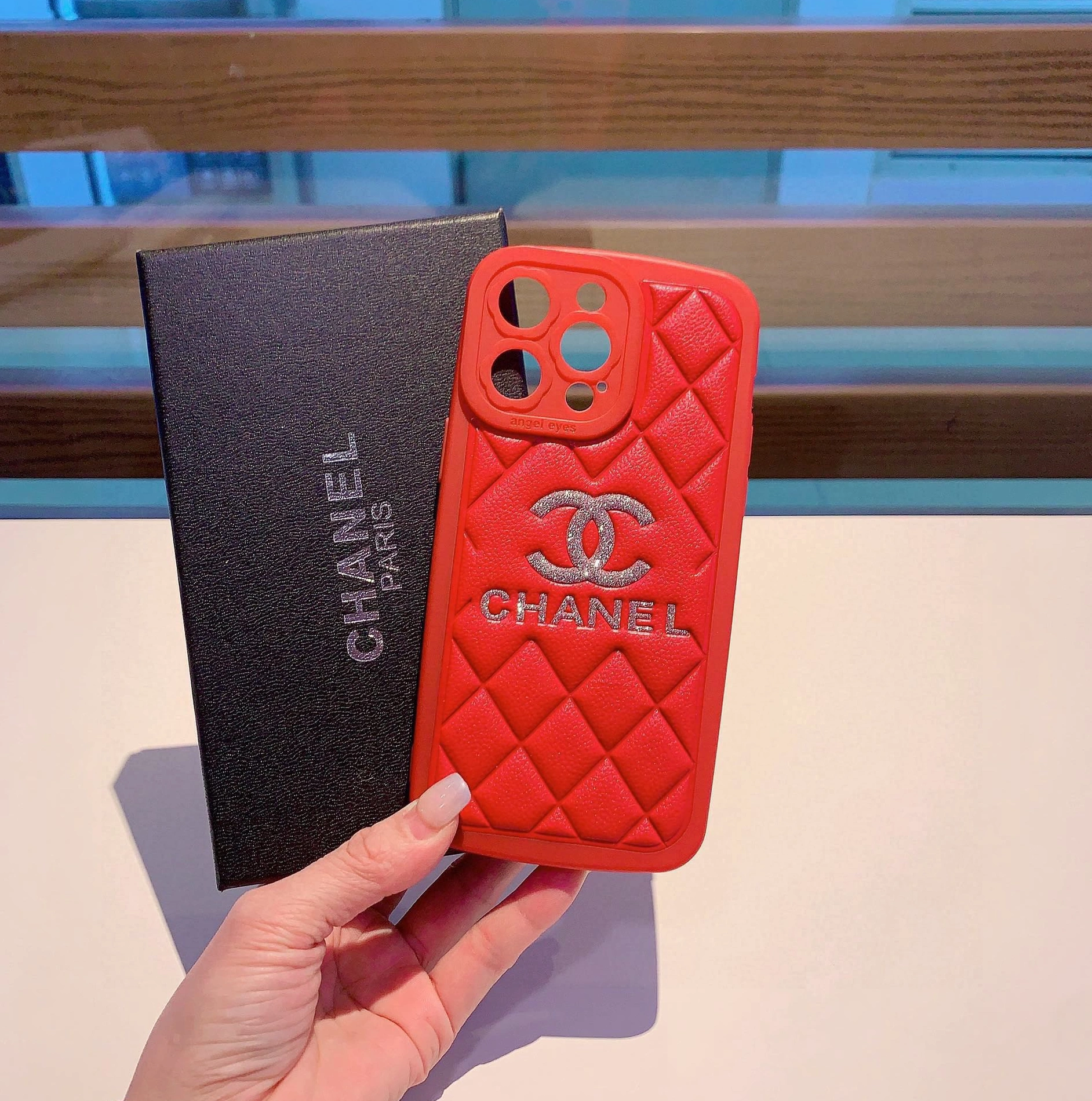Reliable 4977 Chanel iPhone Case
