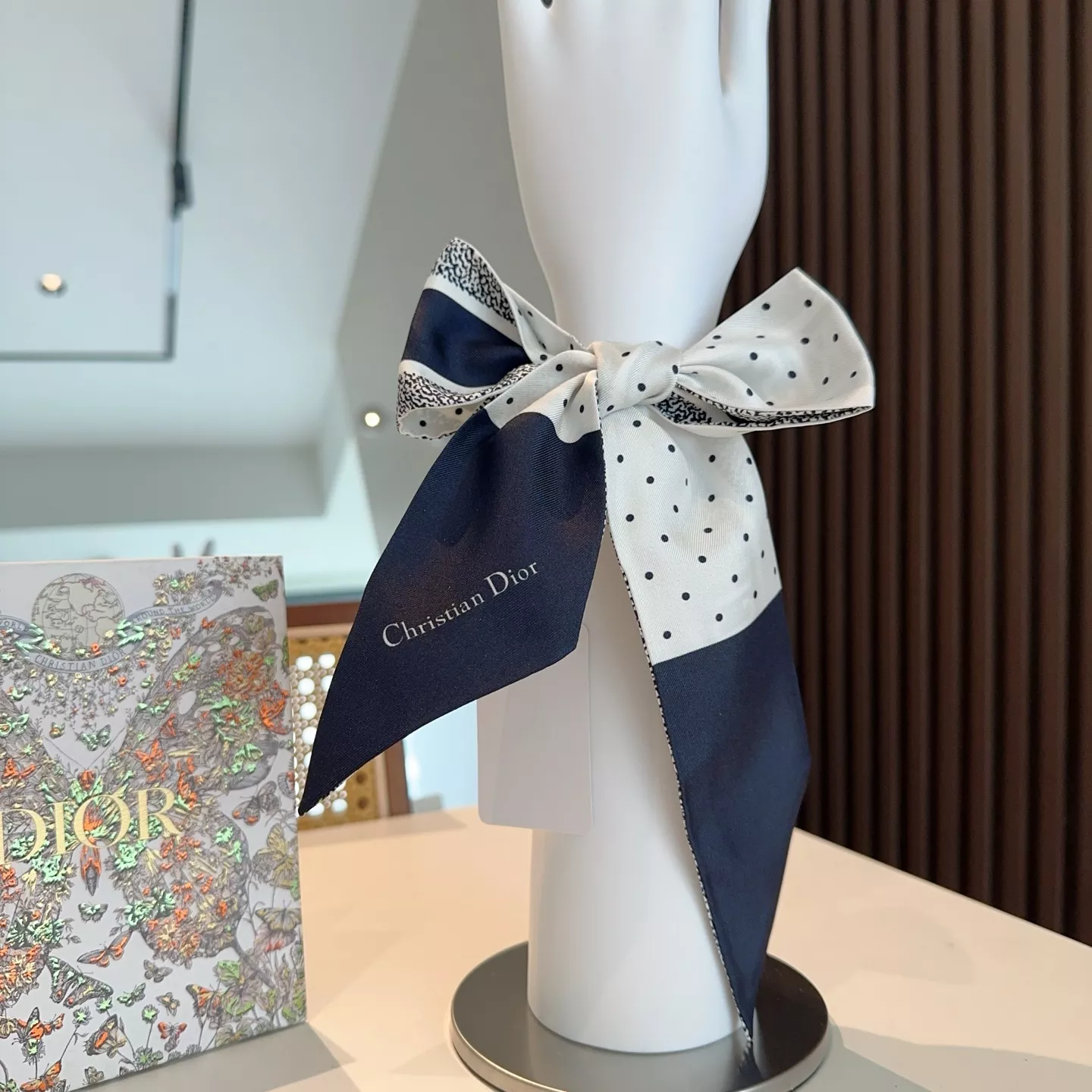 Reliable 727 Christian Dior Silk Scarf