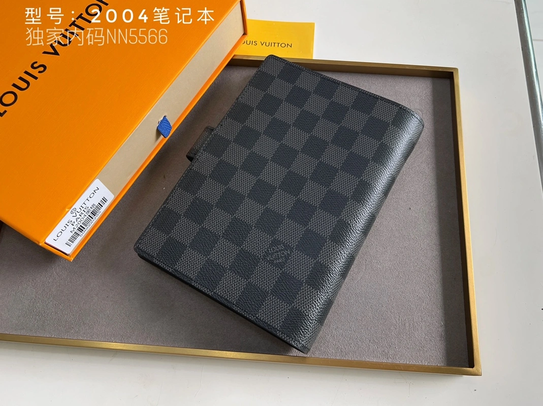 Reliable 759 Louis Vuitton LV Card Case