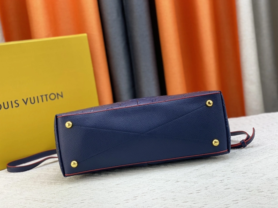 Sleek 4666 Louis Vuitton AAA Quality Handbags For Women - Image 4