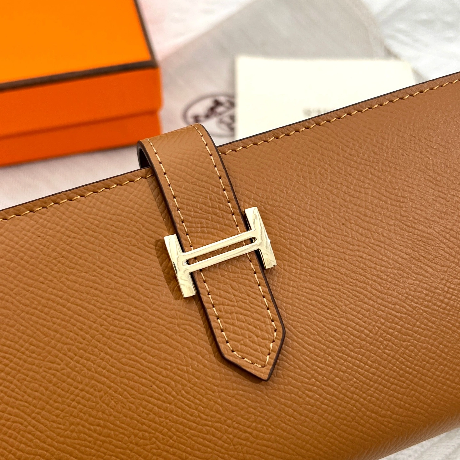 Sleek 8861 Hermes AAA Quality Wallets - Image 3