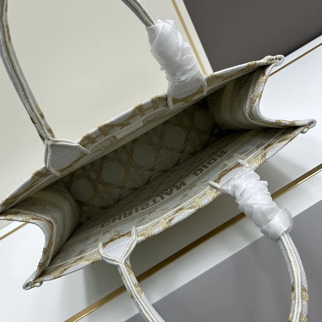 Soft 5403 Christian Dior AAA Quality Tote-Handbags For Women - Image 7