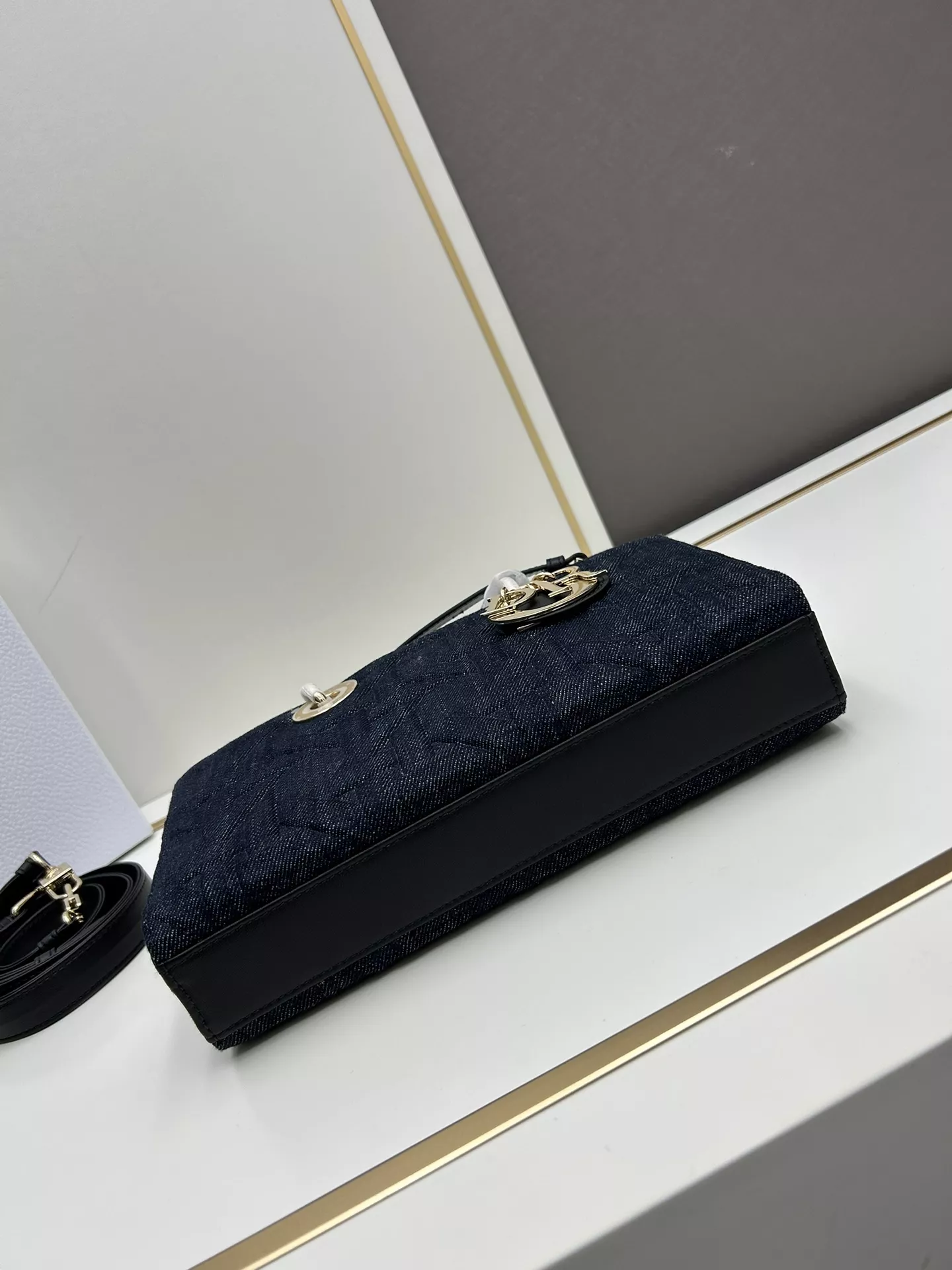 Soft 9754 Christian Dior AAA Quality Handbags For Women - Image 5