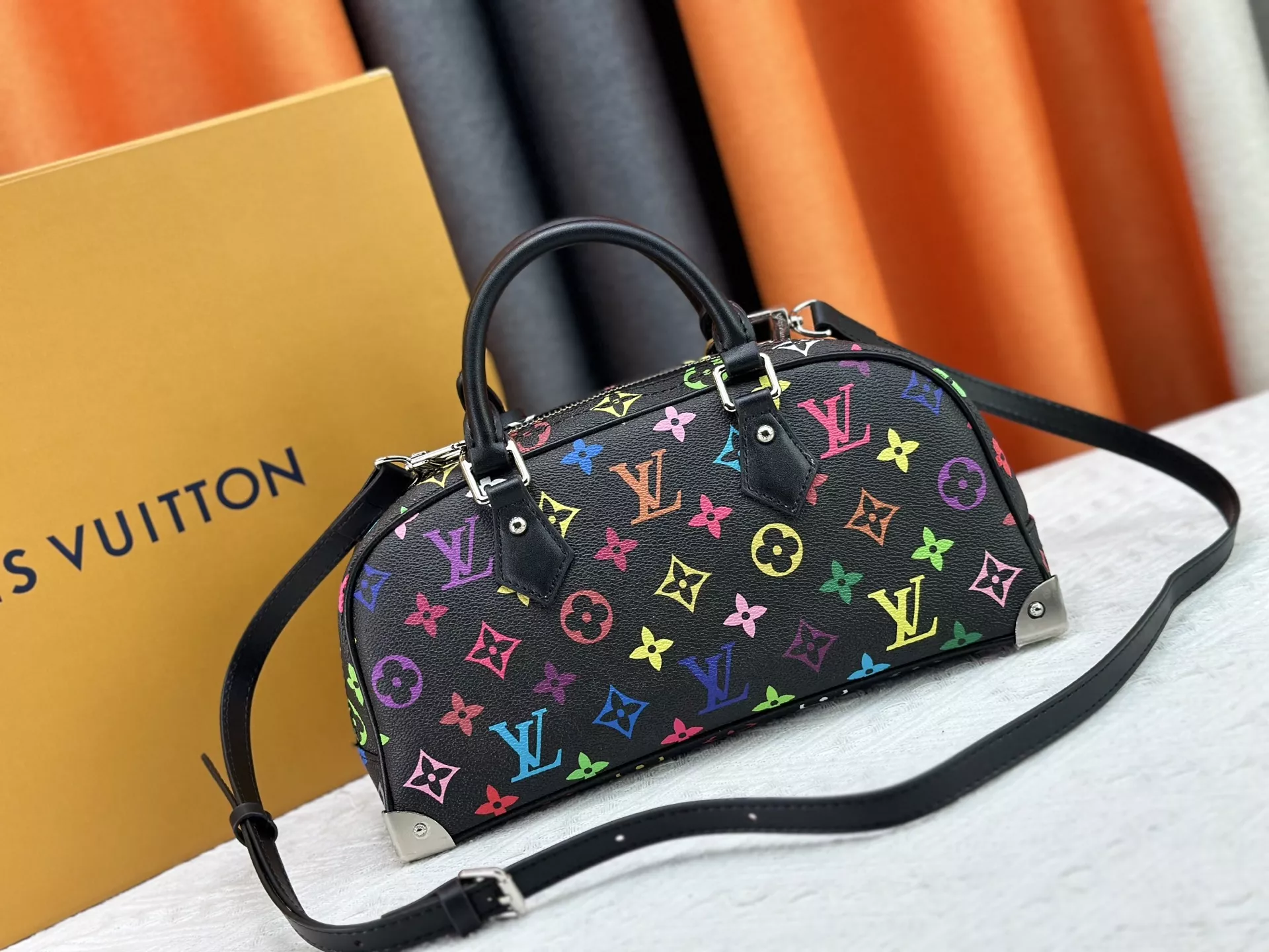 Sophisticated 8062 Louis Vuitton AAA Quality Handbags For Women - Image 4