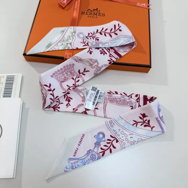 Sophisticated 8427 Hermes Silk Scarf - Image 4