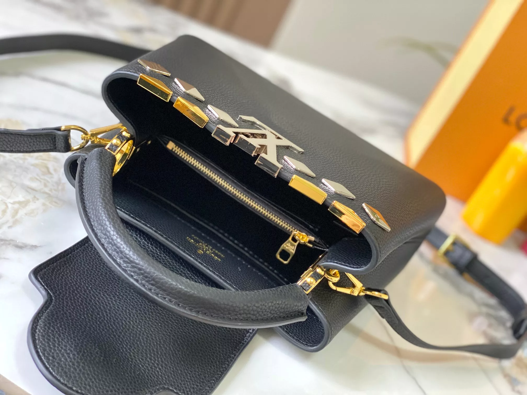 SportInspired 1127 Louis Vuitton AAA Quality Messenger Bags For Women - Image 8