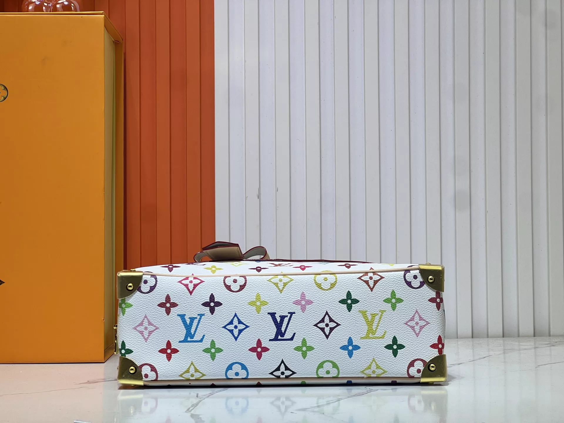 SportInspired 120 Louis Vuitton AAA Quality Handbags For Women - Image 6