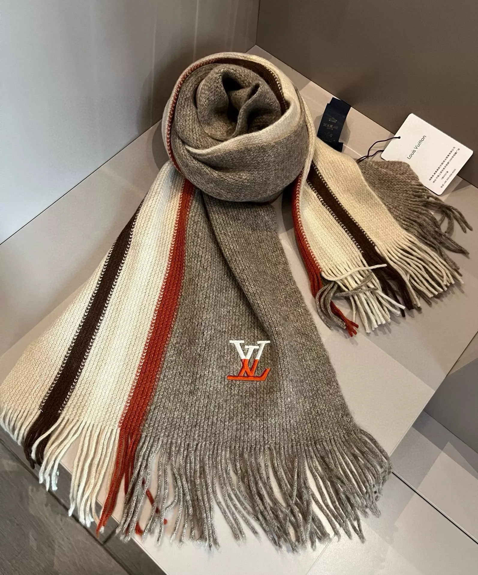SportInspired 4772 Louis Vuitton Scarf For Women