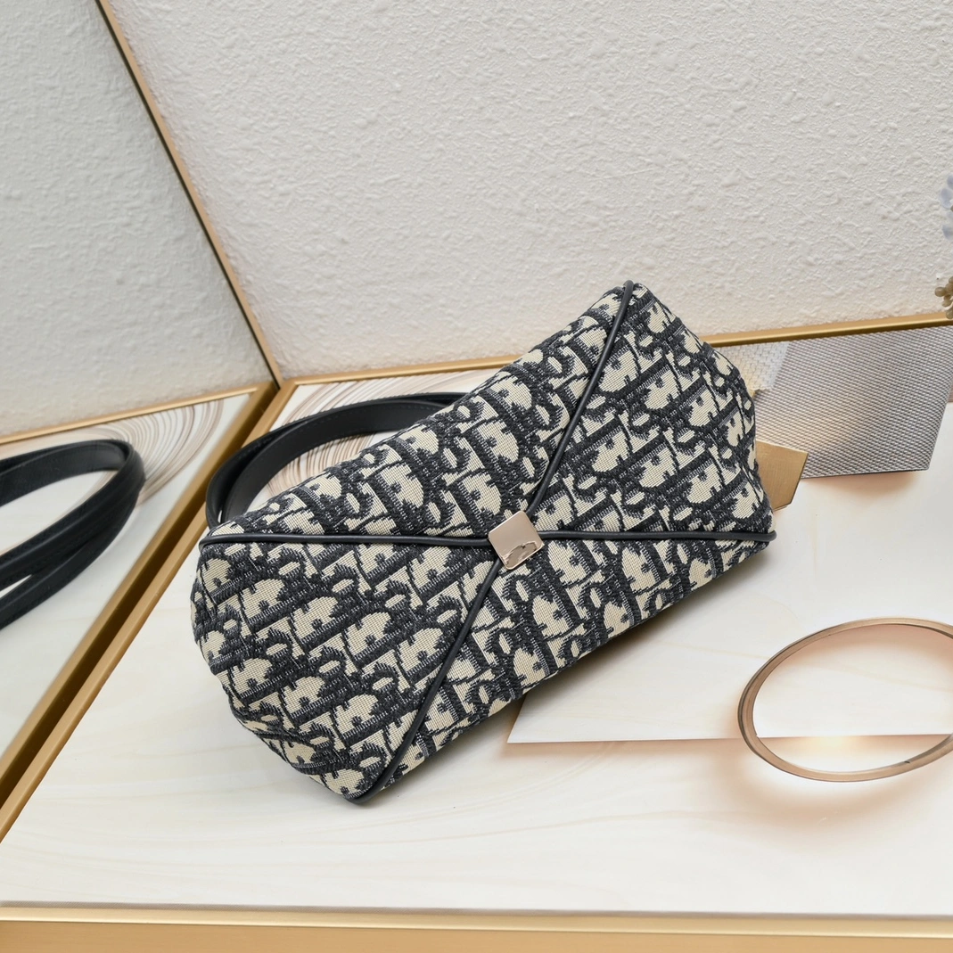 SportInspired 7672 Christian Dior AAA Quality Shoulder Bags For Women - Image 5