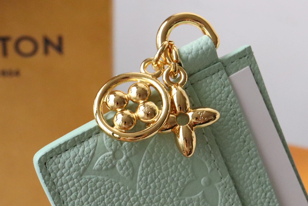 SportInspired 8614 Louis Vuitton LV Card Case - Image 3