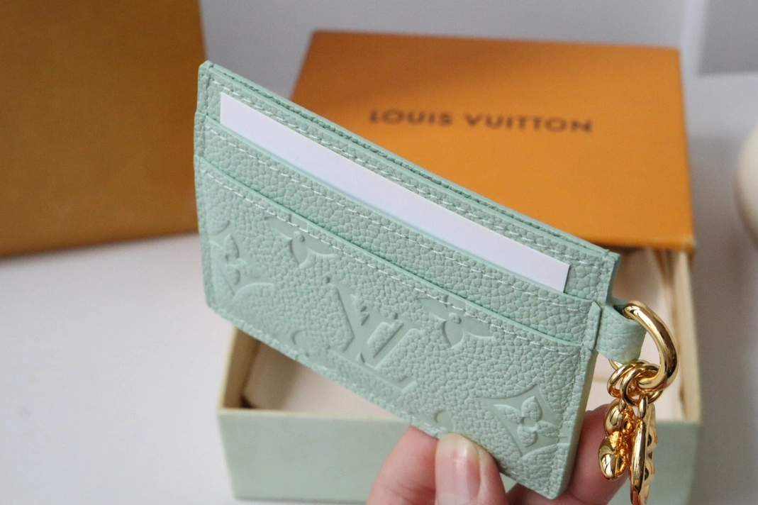 SportInspired 8614 Louis Vuitton LV Card Case - Image 4