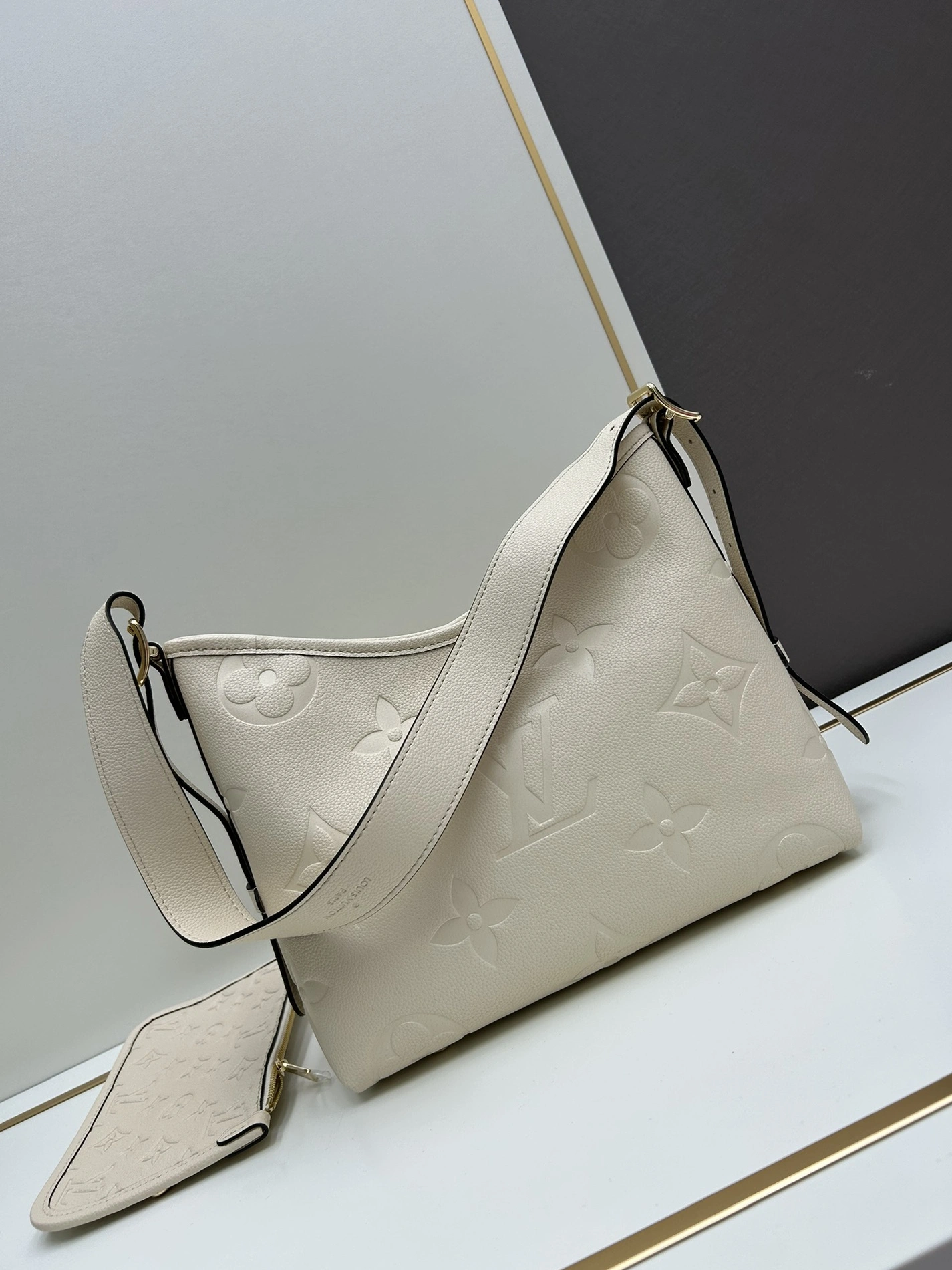 StreetReady 1962 Louis Vuitton AAA Quality Shoulder Bags For Women - Image 4