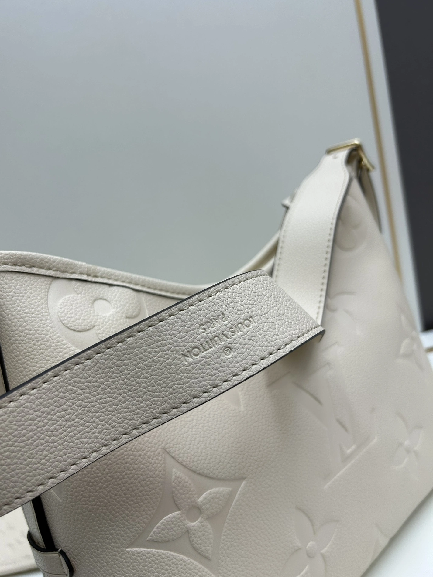 StreetReady 1962 Louis Vuitton AAA Quality Shoulder Bags For Women - Image 5