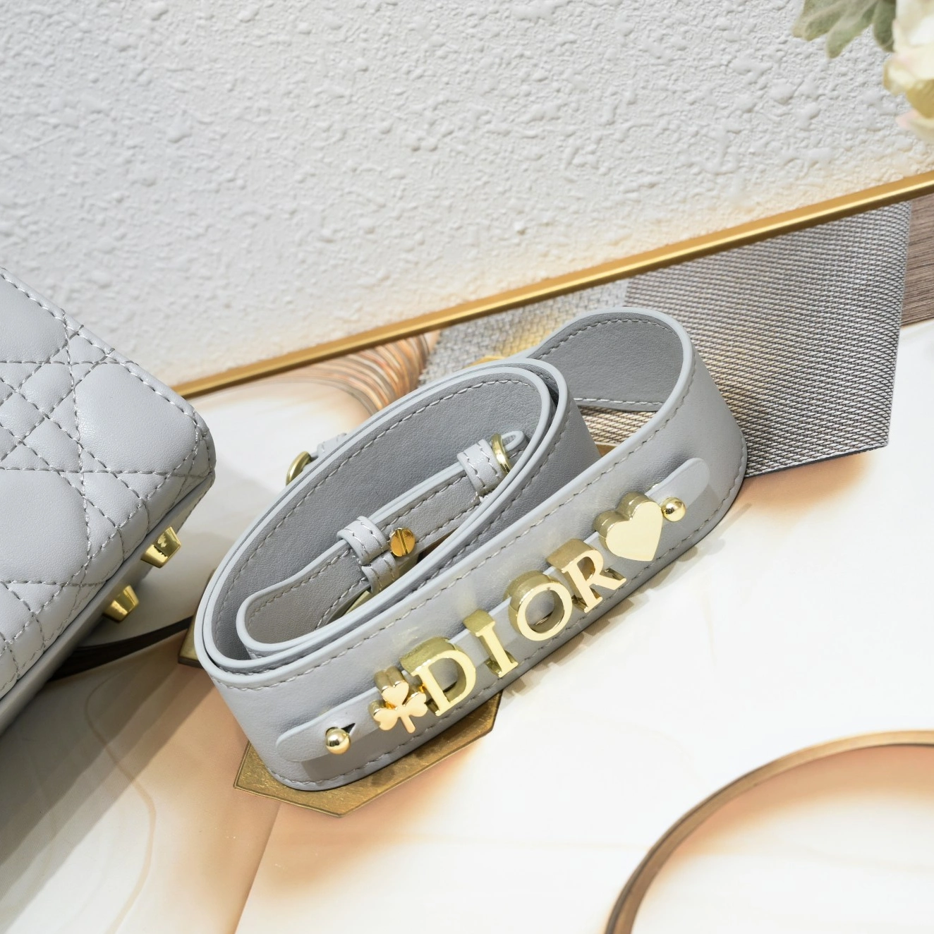 Stylish 8940 Christian Dior AAA Handbags For Women