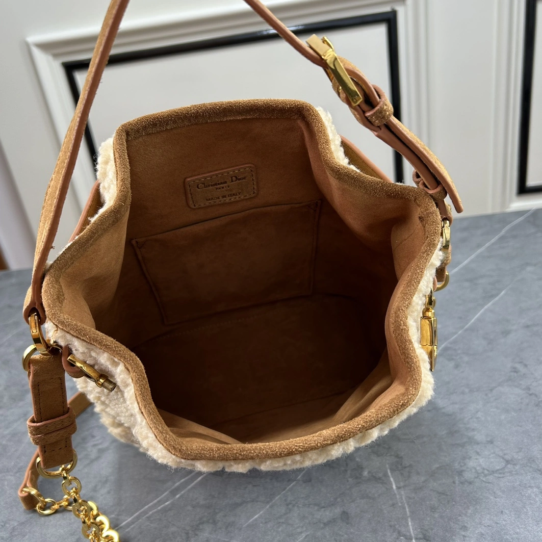 Timeless 4159 Christian Dior AAA Quality Messenger Bags For Women - Image 8