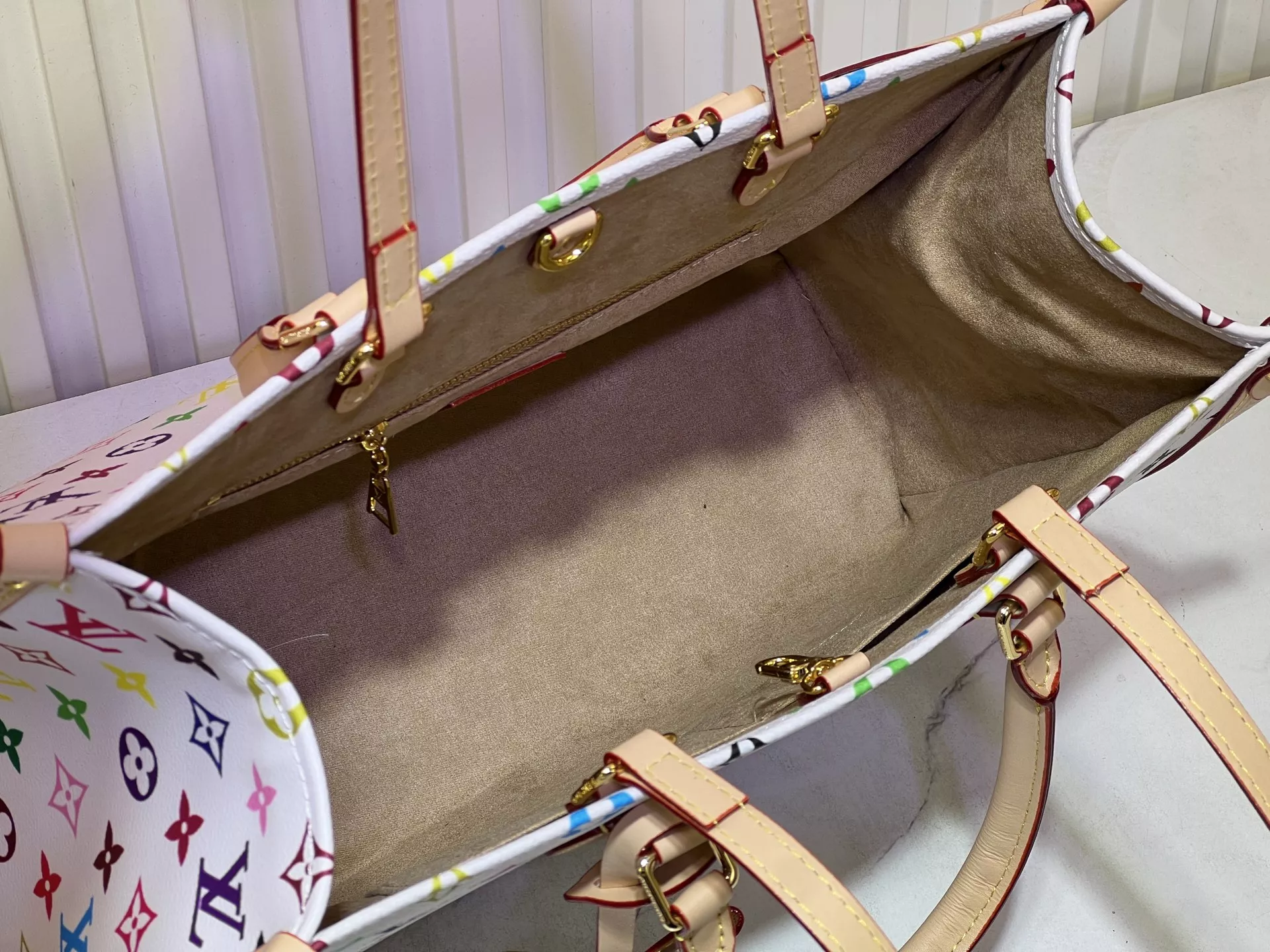 Timeless 449 Louis Vuitton AAA Quality Handbags For Women - Image 8