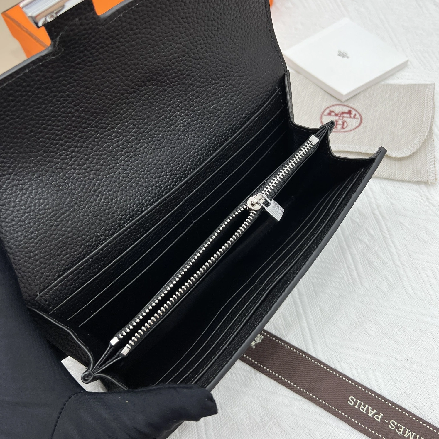 Timeless 8956 Hermes AAA Quality Wallets - Image 7