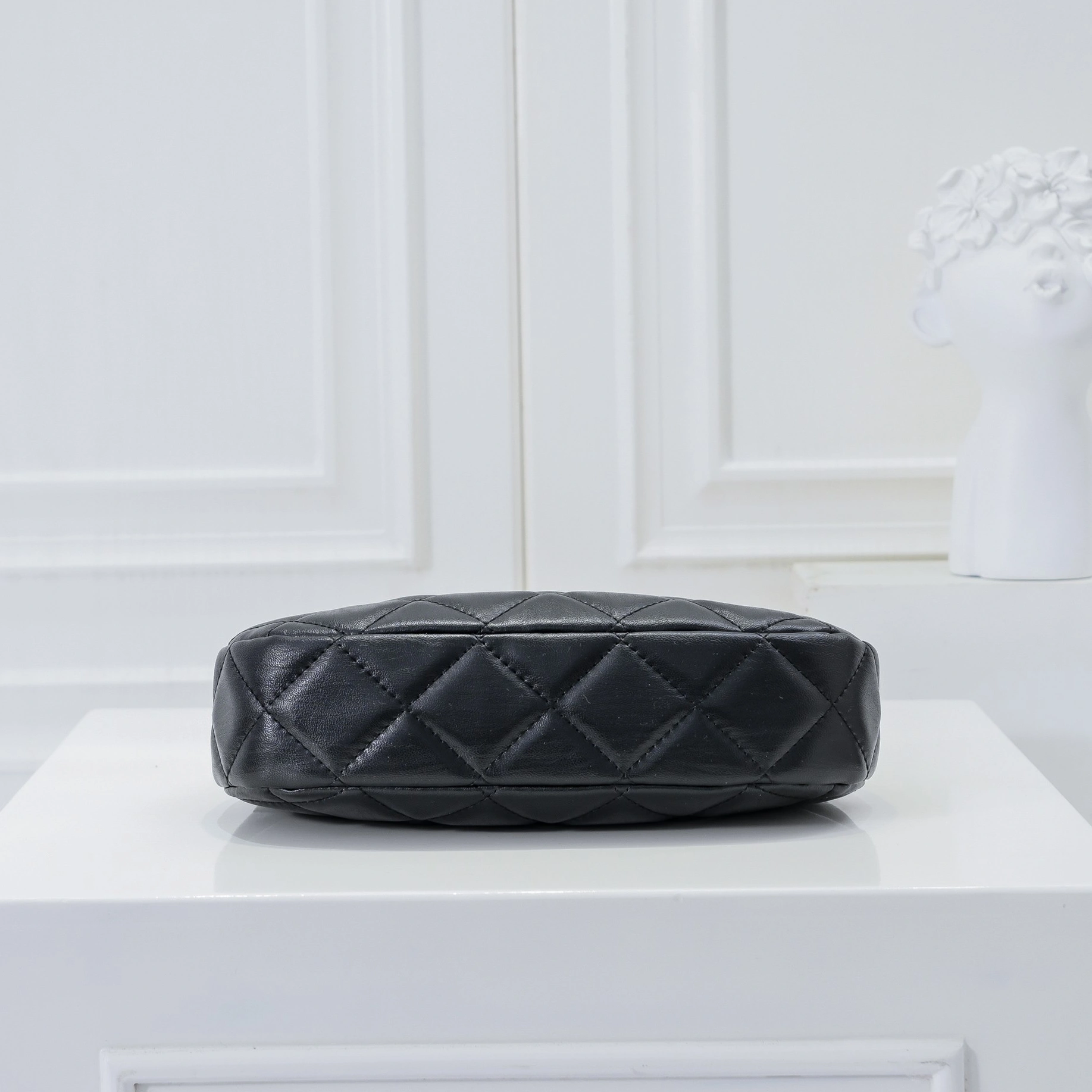 Timeless 9071 Chanel AAA Quality Shoulder Bags For Women - Image 4