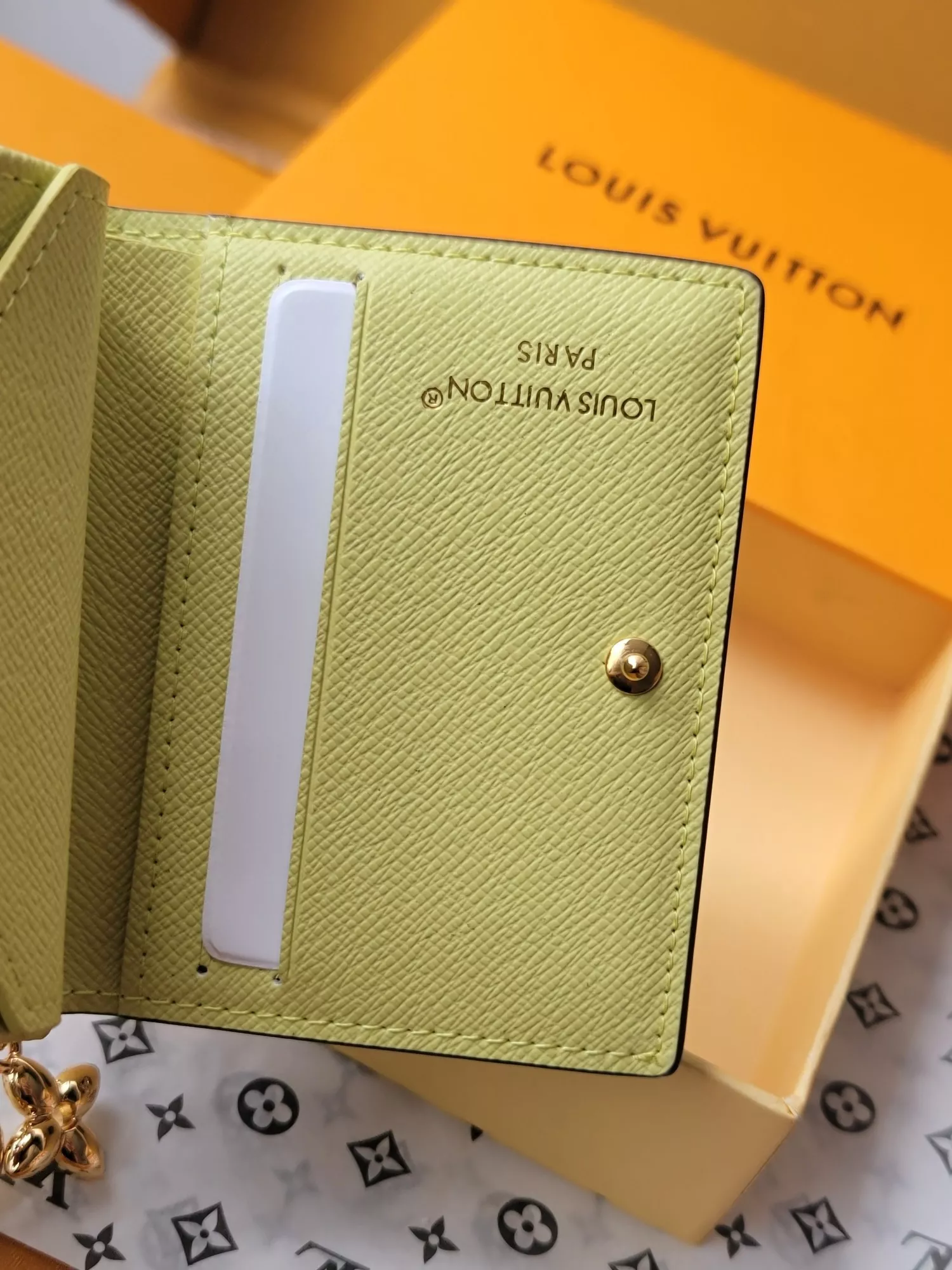 TopPick 1493 Louis Vuitton AAA Quality Card Case - Image 4