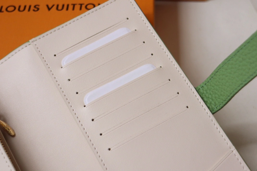 TopPick 4776 Louis Vuitton AAA Quality Card Case - Image 7