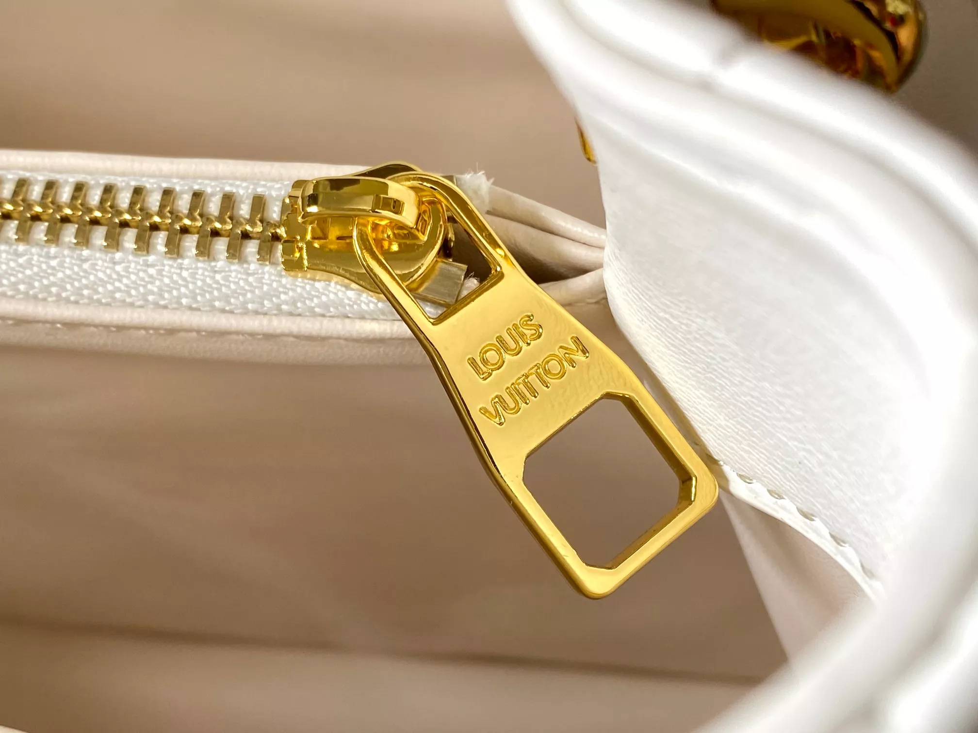 TopPick 7657 Louis Vuitton AAA Quality Messenger Bags For Women - Image 7